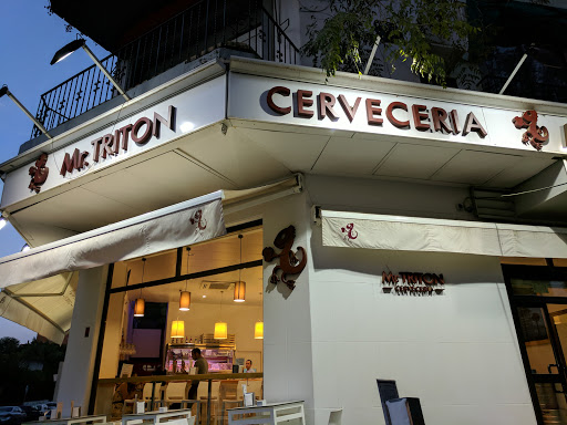 10346 bar mr. triton. nervion 1