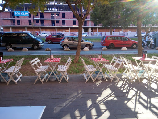 11993 bodega la luna 8211 chicharrones de sevilla