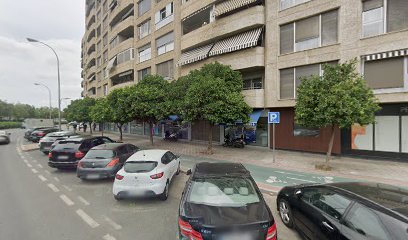 12786 bus parking triana 1