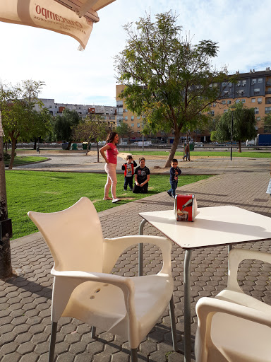 13309 cafe bar la marina ii 1