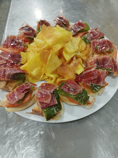 13379 cafe bar los hermanos 1