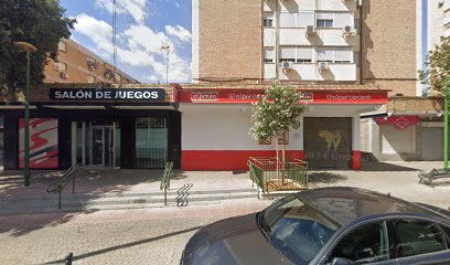 13749 cafe bar salon de juegos 1