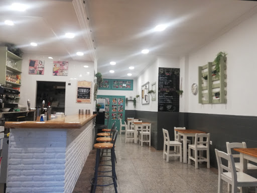 13832 cafeteria latita 8230.lola