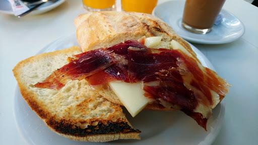 13932 cafeteria bar el pilar 1