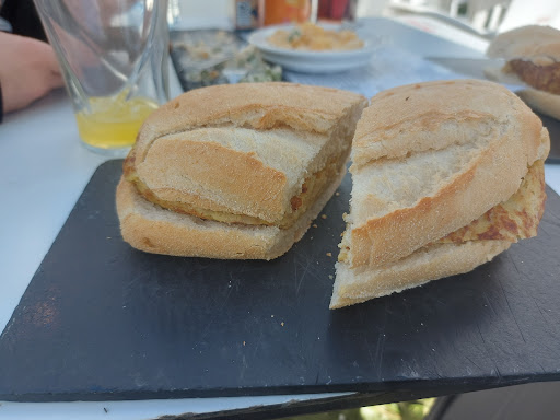 14098 cafeteria el furgon 1