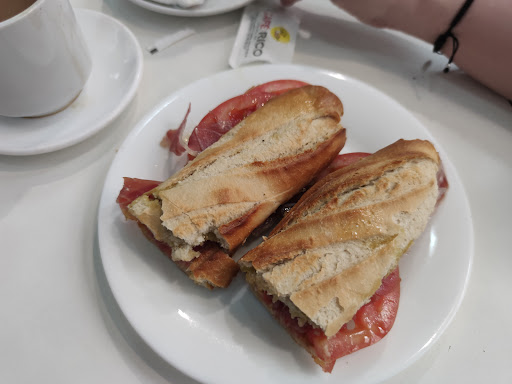 14285 cafeteria la holandesa 1