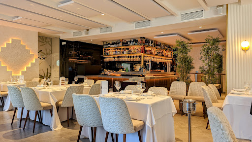 14620 cala roche restaurante sevilla