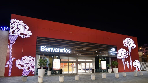 15598 centro comercial carrefour macarena