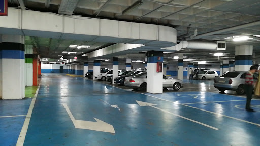 15608 centro comercial los arcos