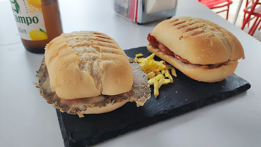 16064 cerveceria el enreo