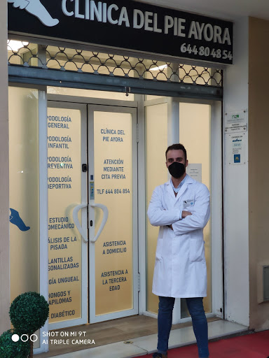 16937 clinica del pie ayora