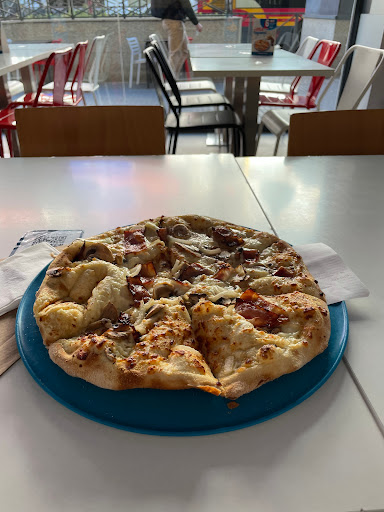 18043 dominos pizza