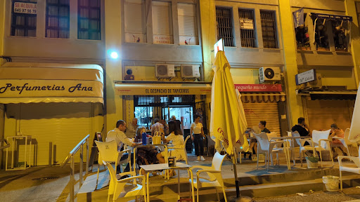 18757 el despacho de tapiceros