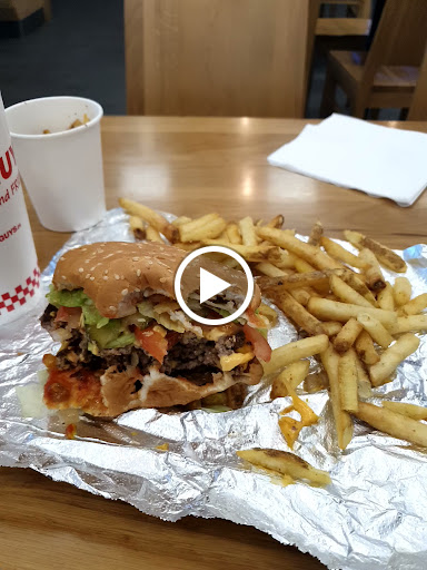 21315 five guys sevilla lagoh 1