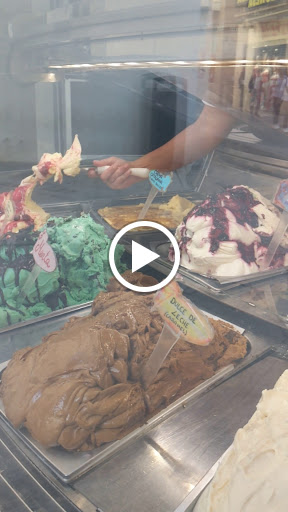 22083 grannys ice cream parlor 1