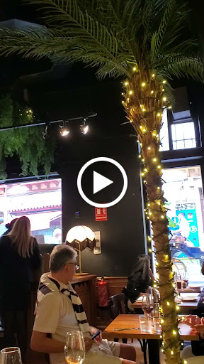 22124 grill corner sevilla 1