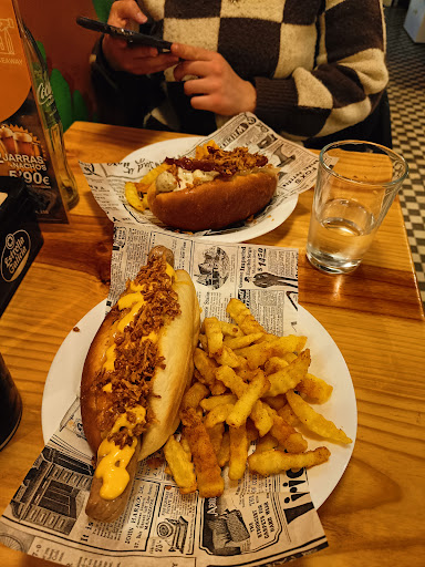 23103 hotty doggy gourmet hot dogs