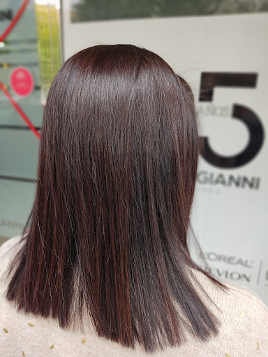 23904 jaimegianni . woman . nervion 1