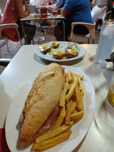 25375 la esquinita de agu