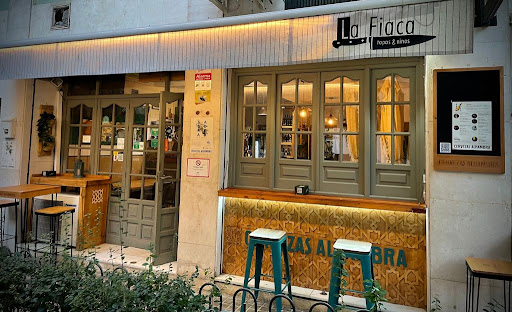 25426 la fiaca tapas y vinos 1