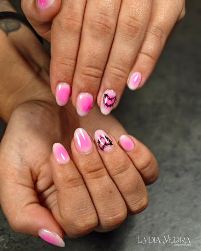 26855 lydia yedra beauty studio 1