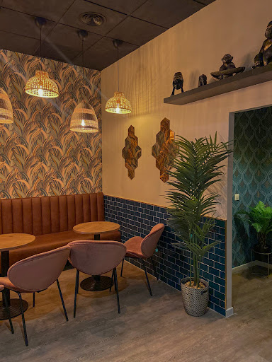 27012 mama queen cafe y copas