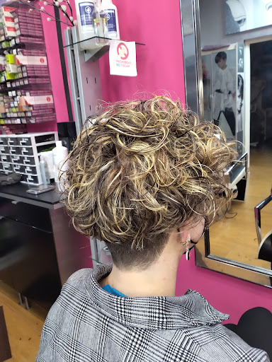 27134 manuel mota peluqueros