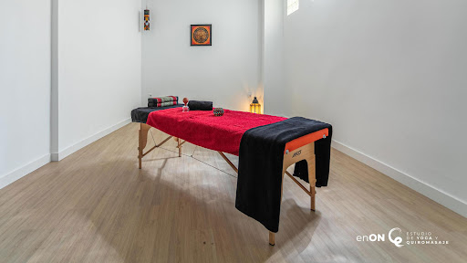 27489 masaje y yoga en sevilla 8211 enon 1