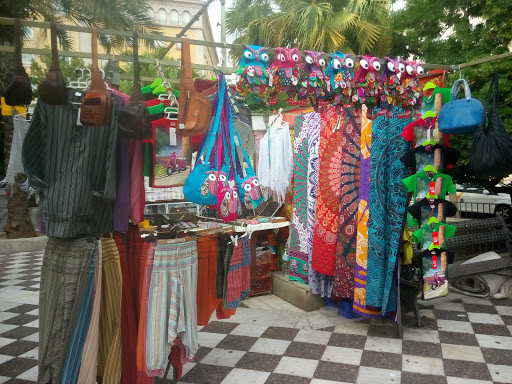 27753 mercadillo hippie artesanal 1