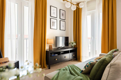 28211 misterhost apartments sevilla