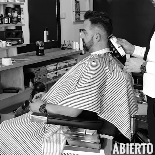 30213 parroquianos barberia