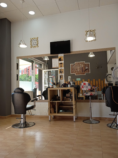 30747 peluqueria dorados