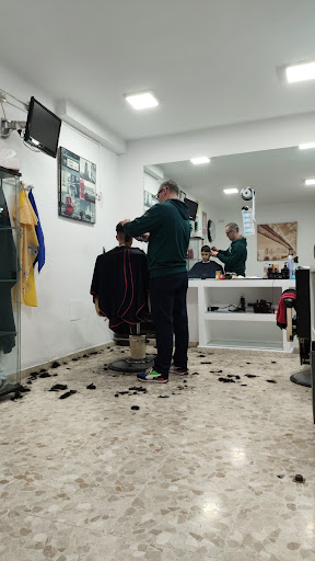 30786 peluqueria emilio peluqueros 1