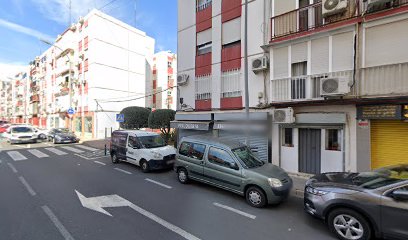 30803 peluqueria enrique sanchez antigua patrocinio flores 1