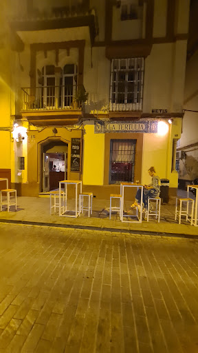 32549 pub la tertulia