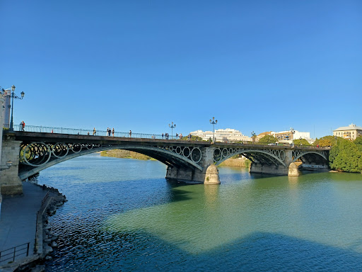 32578 puente de triana