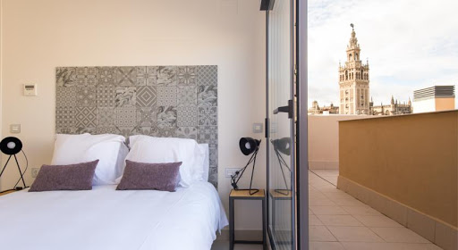 32678 q q suites seville cathedral