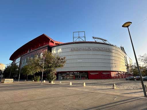 32808 ramon sanchez pizjuan stadium