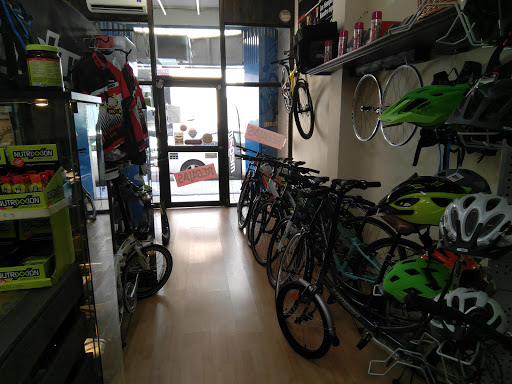 32871 reaction bikes sevilla 8211 tienda y taller de bicicletas y patinetes electricos en sevilla