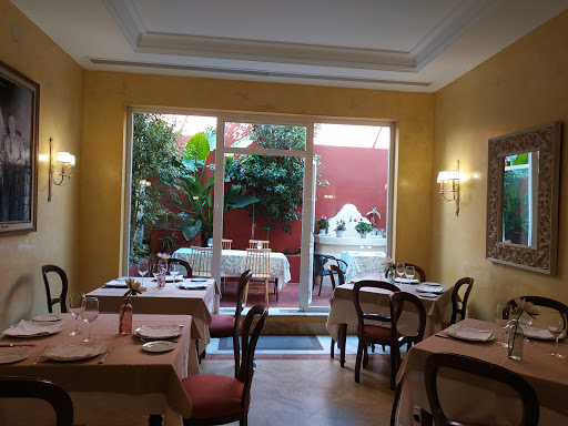 33173 restaurante alboroque