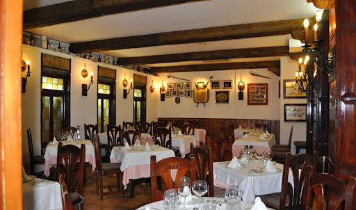 33944 restaurante hosteria del laurel saber y sabor en sevilla 1