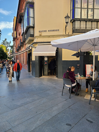 34126 restaurante la bodeguita