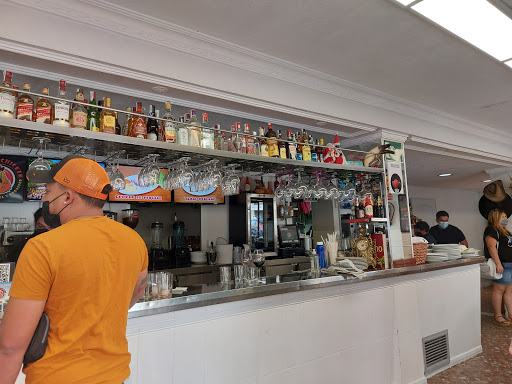 34852 restaurante roger chicken