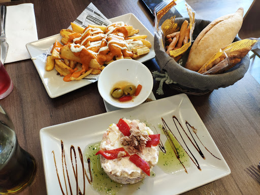 34983 restaurante tanto monta