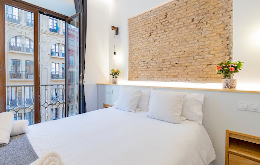 36243 sevilla deluxe suites