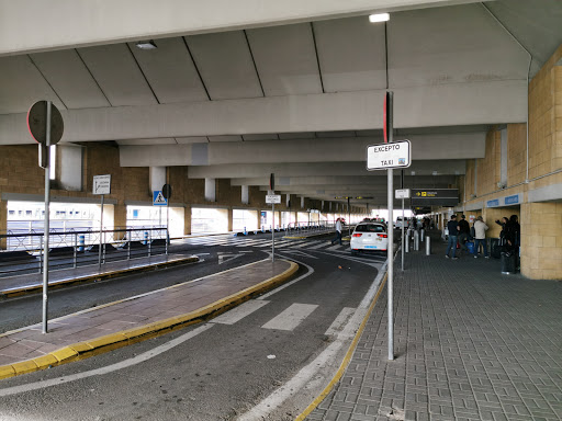 36352 seville airport svq