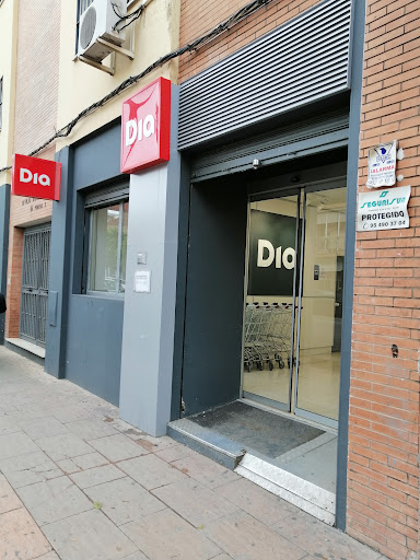 36983 supermercados dia 1