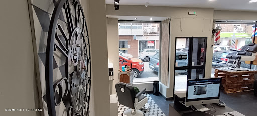 38882 the barber shop by paco lopez 1