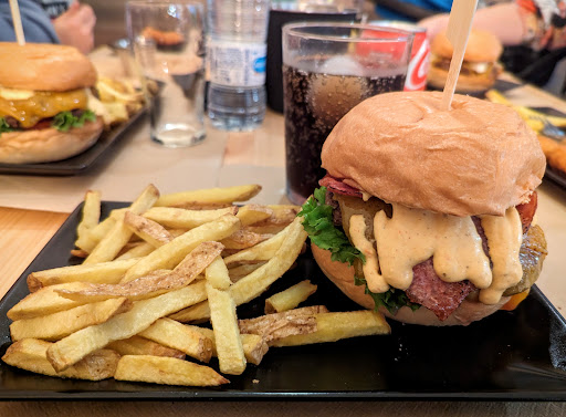 38911 the burger shop