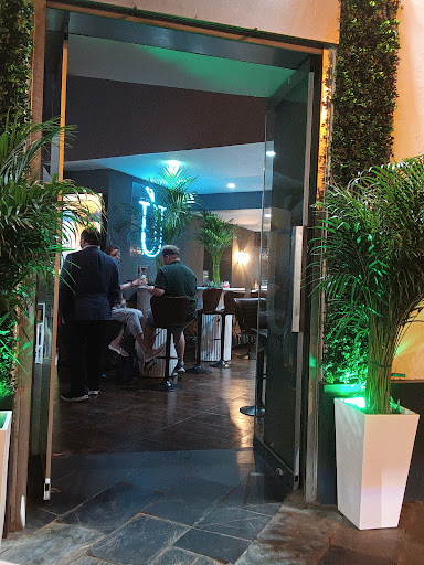 39504 unico gastrobar sevilla